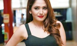 को हुन् इन्दिरा जोशीको ब्वाइफ्रेन्ड ?