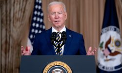 महामारीबाट प्रभावित अर्थतन्त्रलाई उकास्न बाइडेन प्रशासनप्रति विश्वास घट्दो