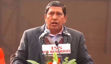 कुनै पनि हालतमा संविधान रक्षा गरी छाड्छौँ : प्रवक्ता श्रेष्ठ