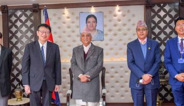 नेपालका लागि जापानी राजदुत साइगोले गरे प्रधानमन्त्रीसंग विदाइ भेट