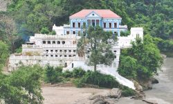 रानीमहलमा होटल बनाउने प्रस्तावको चौतर्फी विरोध