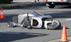 जावलाखेलमा बसले स्कुटरलाई ठक्कर दिँदा महिलाको मृत्यु