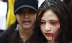 ‘कहिलेसम्म योनीमा मृत्यु बोकेर हिँड्ने ?’