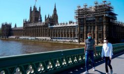 बेलायतमा ३० देशका पर्यटक अनिवार्य क्वारेन्टाइनमा बस्नुपर्ने