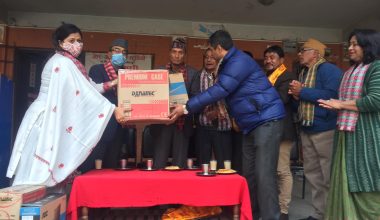 विष्णु सरस्वती फाउण्डेसनद्वारा विद्यालयलाई कम्प्युटर वितरण