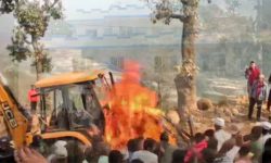 धादिङमा महिलालाई जिउँदै पुरेर भागेका डोजर चालक पक्राउ