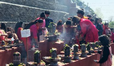 पशुपतिनाथमा साढे दुई लाख दर्शनार्थीले दर्शन गरे