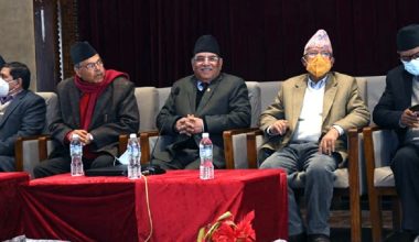 सर्वोच्चको फैसलाको पुनरावलोकनमा जाने प्रचण्ड–नेपाल समूहको निष्कर्ष