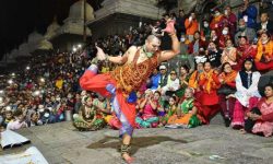 पशुपतिनाथ मन्दिर परिसरमा भरत नाट्यम्