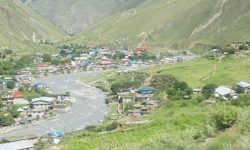 दुर्गमका कर्मचारीका दुःख : ‘बाटैमा मरिन्छ कि भन्दै सेवा गर्नुपर्छ’