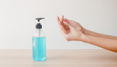 स्यानिटाइजर सेवन गर्दा दुई जना वृद्धवृद्धाको मृत्यु