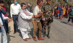 दुर्घटनामा परि घाइते भएका चालकलाई प्रदेश २ प्रमुख झाद्वारा उद्धार