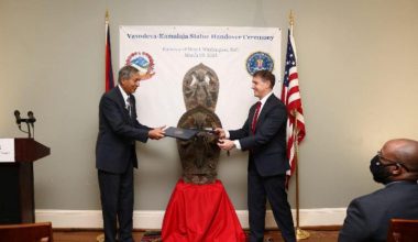 पाटनबाट ३६ वर्षअघि हराएको मूर्ति अमेरिकाद्वारा नेपाललाई हस्तान्तरण