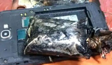 चार्जमा राखेर फिल्म हेर्दै गर्दा मोबाइल पड्किएर एक किशोरीको मुत्यु