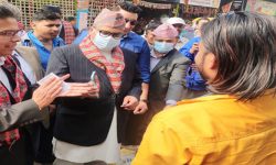 एनएमबि बैंकको क्यूआर कोडको प्रयोगबाट फलफूल तथा तरकारी किन्न सकिने