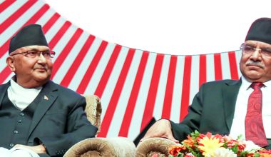 ओली र प्रचण्ड : शक्तिशाली को ?