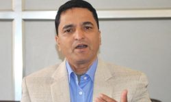 नेता भट्टराईद्वारा दोभानका आगलागीपीडितलाई पाँच लाख सहयोग