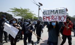 प्रदूषण रोक्न सरकार मौन बसेको भन्दै प्रदर्शन, जनस्वास्थ्य संकट घोषणा गर्नुपर्ने माग