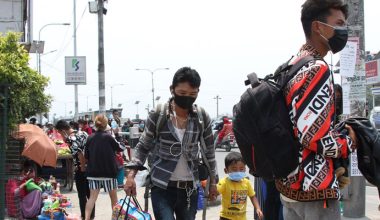 बसपार्कमा उपत्यका छाड्नेको लर्को (फोटो फिचर)