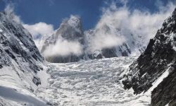 उत्तराखण्डमा फेरि हिमताल फुट्यो, अफवाह पछि नलाग्न प्रहरीको आग्रह