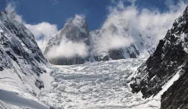 उत्तराखण्डमा फेरि हिमताल फुट्यो, अफवाह पछि नलाग्न प्रहरीको आग्रह