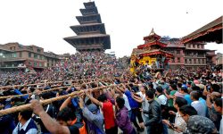 बिस्केट जात्राको आज दोस्रो दिन, भैरव र भद्रकालीको रथमा पूजा गरियो