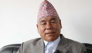 संविधानको रक्षा गर्न नसके प्रजातन्त्र बाँच्दैन : देवप्रसाद गुरुङ