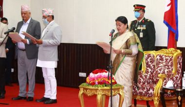 पुनः नियुक्ति पश्चात चार मन्त्रीले लिए गोपनीयताको शपथ