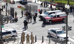 अमेरिकी संसद भवन बाहिर प्रहरी अधिकृतको हत्या