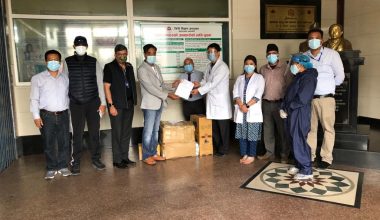 नेपाल चेम्बर अफ कमर्सद्वारा सरकारी अस्पतालहरुलाई स्वास्थ सामाग्री हस्तान्तरण