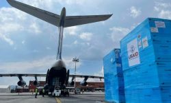 अमेरिका र स्वीस सरकारबाट आएको स्वास्थ्य सामग्री नेपाललाई हस्तान्तरण