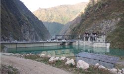 कोरोना कहरबीच माथिल्लो चमेलिया निर्माणको काम हुदै