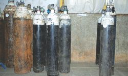 डोटीमा अघि बढ्यो अक्सिजन सिलिण्डर खरिद प्रक्रिया