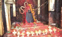 दोलखा भीमेश्वरको शिलामा पसिना आयो