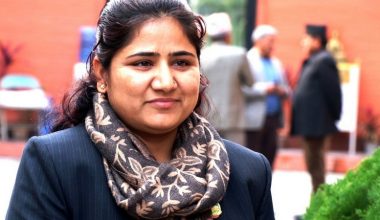 विमला वली माओवादीमा प्रवेश गरेपछि शंकर पोखरेलको बहुमत गुम्यो