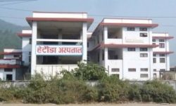 हेटौंडा अस्पतालमा स्वास्थ्यकर्मीमाथि हातपात, कारबाहीको माग