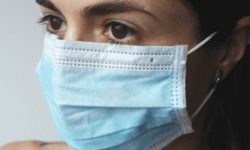 निःशुल्क मास्क वितरण