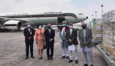 थाई राजपरिवारले सहयोग गरेको स्वास्थ्य सामग्री नेपाल आइपुग्यो