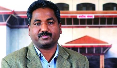 सहरी विकासमन्त्रीद्वारा नेपालकै ठूलो ‘सिटीहल’को निरीक्षण