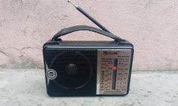 चितवनका कोरोना संक्रमितलाई फोन र रेडियोबाट स्वास्थ्य सेवा