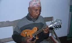 इलामका संगीत साधक राम दियालीको जीवन : विभेद र कष्टमै रुमलियो