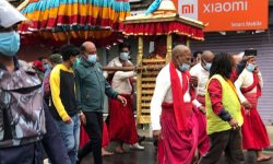 रातो मच्छिन्द्रनाथलाई यसरी लगियो ललितपुरको बुङ्‌मती (फोटो फिचर)