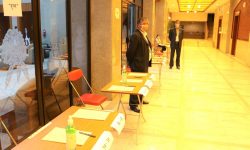 प्रधानमन्त्री ओलीको विश्वासको मतको फैसला गर्न मतदान हुँदै