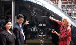 भूतपूर्व गोर्खा सैनिक तुलबहादुर पुनको नाम अंकित बेलायती रेल सञ्चालन