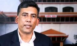 सेवा प्रवाहलाई प्रभावकारी बनाउन सामान्य प्रशासन मन्त्री पहाडीको निर्देशन