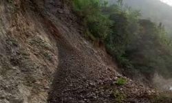 नारायणगढ मुग्लिन सडक अवरुद्ध