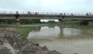 विराटनगरको सिंघीया खोला किनारमा तटबन्धको निर्माण कार्य सुरु, सुकुम्बासी परिवार हर्षित
