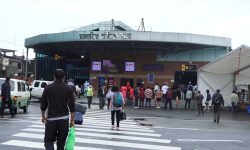 सुरु भयो आन्तरिक उडान, विमानस्थलमा यात्रुको घुइँचो (फोटो फिचर)