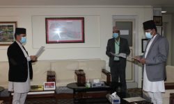 नवनियुक्त महान्यायाधिवक्ता खातीद्वारा पद तथा गोपनीयताको शपथ ग्रहण