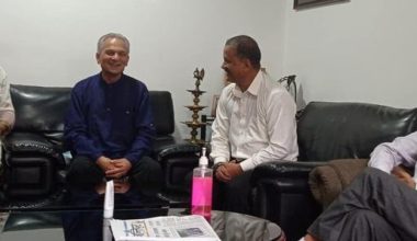 विप्लवले भेटे पूर्व सह-योद्धा बाबुरामलाई